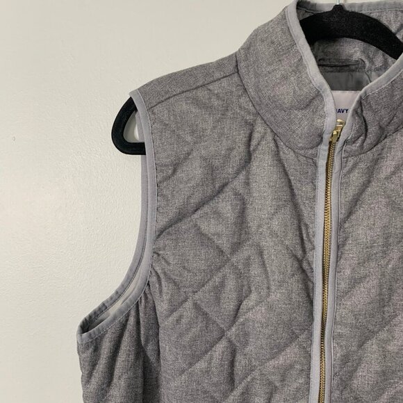 Old Navy thin lightweight gray quilted full zipper fall winter sleeveless vest - Picture 3 of 10